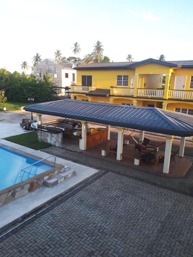 Piarco ピアルコ ビレッジ スイーツ Bed & Breakfast エクステリア 写真