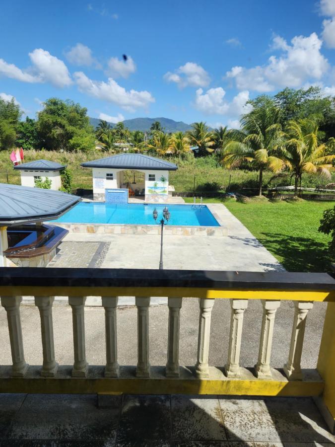Piarco ピアルコ ビレッジ スイーツ Bed & Breakfast エクステリア 写真