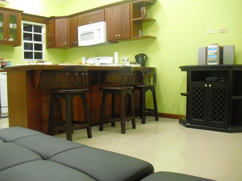 Piarco ピアルコ ビレッジ スイーツ Bed & Breakfast エクステリア 写真