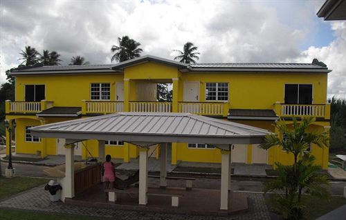 Piarco ピアルコ ビレッジ スイーツ Bed & Breakfast エクステリア 写真