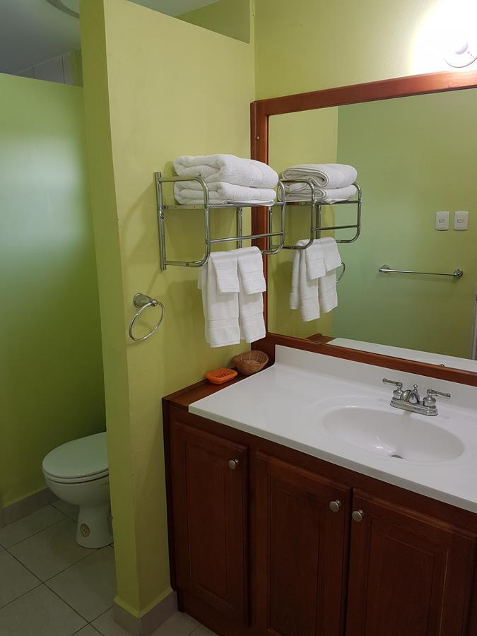 Piarco ピアルコ ビレッジ スイーツ Bed & Breakfast エクステリア 写真